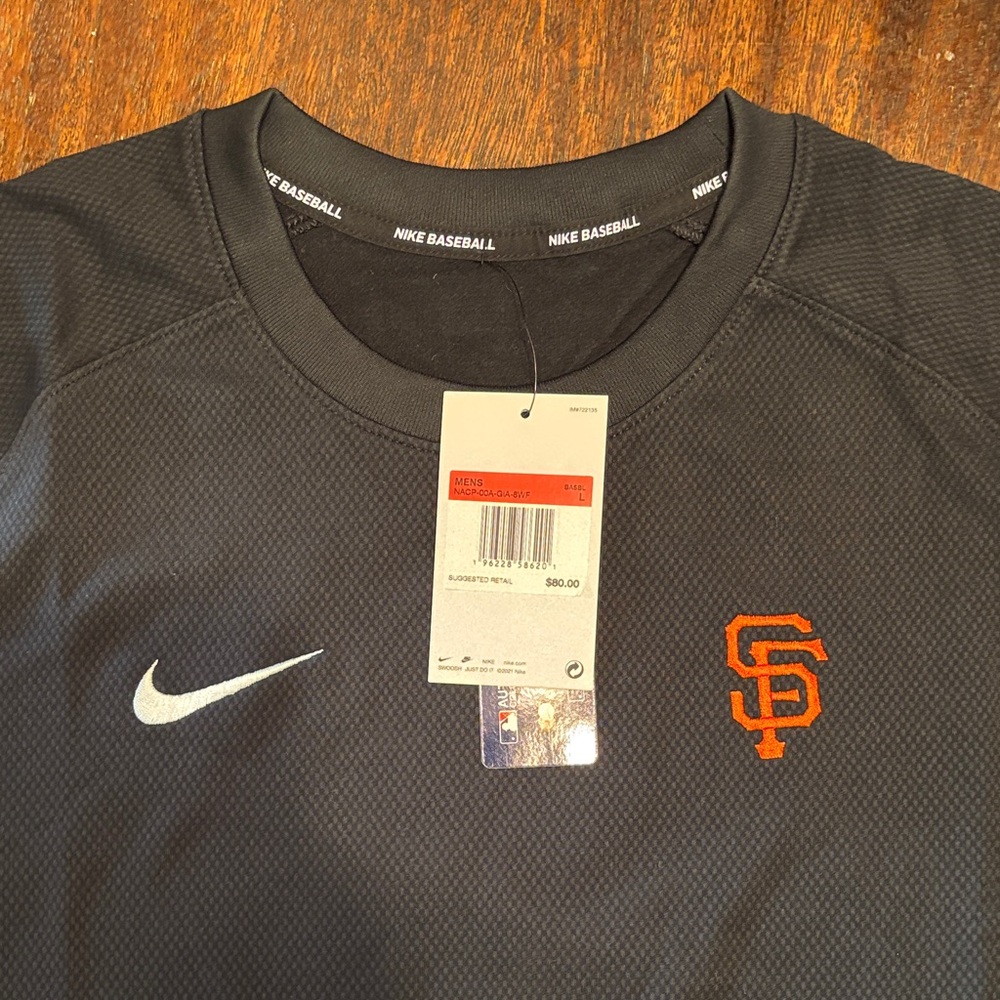 Nike Men’s Long-Sleeve SF Giants Performance Shirt - Black with Orange Accent - Picture 2 of 4